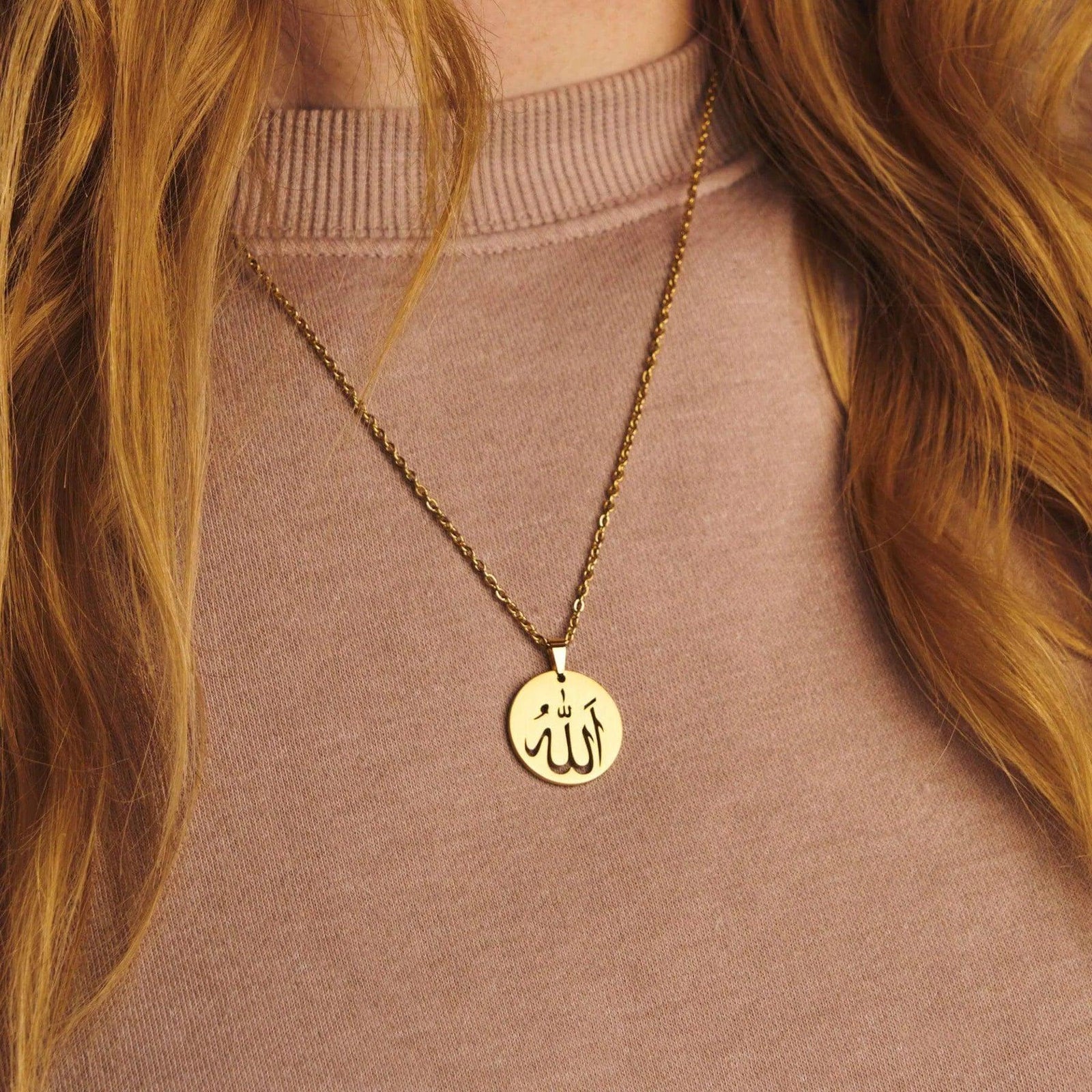 Allah (S.W.T) Cutout Necklace